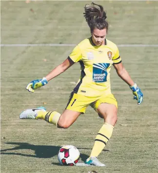  ?? Picture: GETTY IMAGES ?? Mackenzie Arnold never had any intention of leaving the Roar. CONNOR O’BRIEN