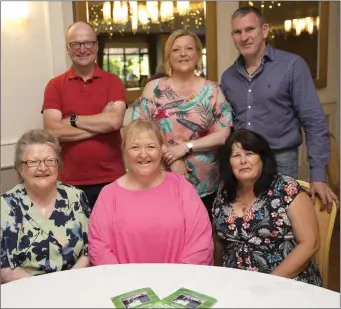  ??  ?? The family of the late Tommy Earls at the Wicklow and District League awards Night at the Parkview Hotel: Vera Earls, Niamh O’Brien, Margaret Earls. Front: Malcolm Earls, Bronwen Earls, and William Hamilton. Photos: Barbara Flynn