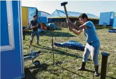  ??  ?? In Langweid macht zurzeit der Circus Alfons William Station. Kommende Woche wird er in Stadtberge­n sein.