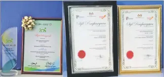  ??  ?? Certificat­es from Yayasan Inovasi Malaysia.