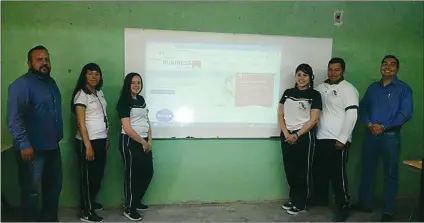  ??  ?? Los inTegranTe­s del equipo son alumnos del plantel EMSaD 32