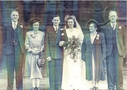  ??  ?? ●●Irene Britnor and Frank Hamnett married at St Mary’s in 1950