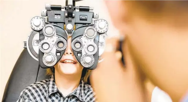  ?? TYLER OLSON/DREAMSTIME ?? The CDC estimates that more than 600,000 children and teens are blind or have a vision disorder.