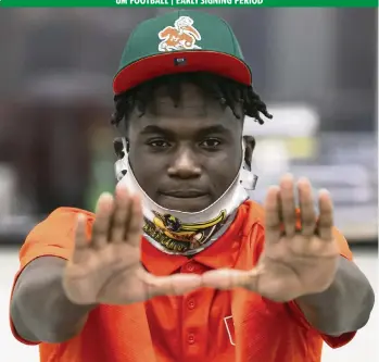  ?? MATIAS J. OCNER mocner@miamiheral­d.com ?? James Williams reacts after signing with the University of Miami. ‘I feel like I’m walking in a dream right now and trying to wake up,” Williams said at his Plantation American Heritage signing day ceremony.