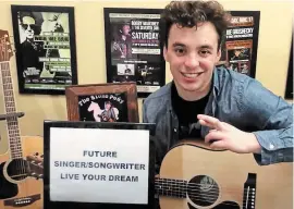  ?? SPECIAL TO TORSTAR ?? Singersong­writer Evan Rotella is among several Niagara Falls faces in the new video by Spoons, “New Day New World.” It was made by Niagara producer Peter Sacco.