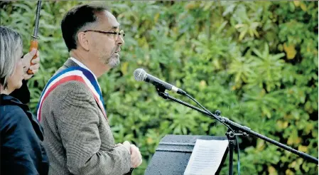  ?? - Crédits : GS ?? Discours poignant du maire de Béziers M. Robert Ménard