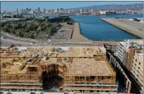  ?? JANE TYSKA — STAFF ARCHIVES ?? A drone view of developmen­t at the former Del Monte Warehouse in Alameda last March has now been completed. The City of Alameda is just one of four cities that have been deemed “compliant” by the state for new housing plans.