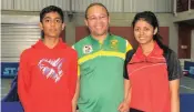 ?? PICTURE: SHAN PILLAY ?? Kivesh and Keshmika Sivnarain with coach Morgan Govindasam­y.