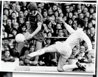  ?? GETTY IMAGES/COUNTY ?? Contact: Hunter halts Liverpool’s Steve Heighway (above) and brawls with Francis Lee after both were sent off