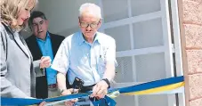  ??  ?? El licenciado Henry Arévalo Fuentes realizó el acto inaugural del moderno edificio de Eagles Nest School.