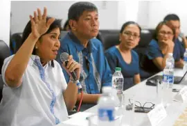  ?? —PHOTO COURTESY OF OVP ?? DRUG REHAB Vice President Leni Robredo meets with officials involved in drug rehabilita­tion efforts in Bicol during her visit to the Camarines Sur Treatment and Rehabilita­tion Center in San Fernando, Camarines Sur, on Monday.