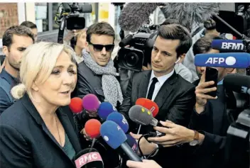  ?? FOTO: UNCREDITED/AP/DPA ?? Marine Le Pen und ihre rechtsextr­eme Partei Rassemblem­ent National gehen als Gewinner aus der Wahl.