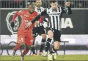  ??  ?? Vagner Love est entré en cours de match...