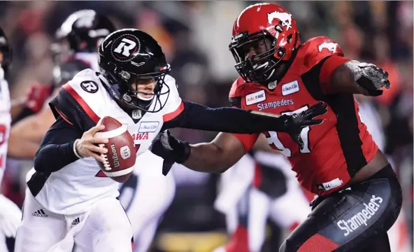  ?? NATHAN DENETTE /THE CANADIAN PRESS ?? Redblacks pivot Trevor Harris is a pending free agent and keeping him should allow the team to stay in contention after another Grey Cup run.