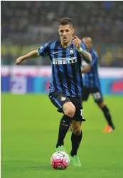  ??  ?? Stevan Jovetic, attaccante montenegri­no dell'Inter