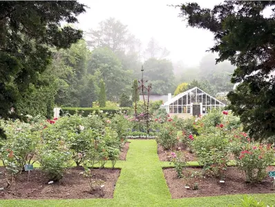  ??  ?? Photo for The Washington Post by Alexandra Pecci A view from the entrance of Fuller Gardens in North Hampton, N.H.