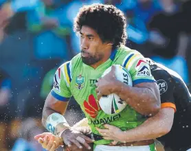 ?? Picture: GREGG PORTEOUS ?? FLAWED: One texter is unhappy with the penalty given to Canberra Raiders player Sia Soliola for his late hit on Billy Slater.