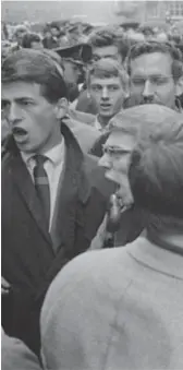  ??  ?? Leuvense studenten komen op straat en zingen ‘We shall overcome’ (1966).