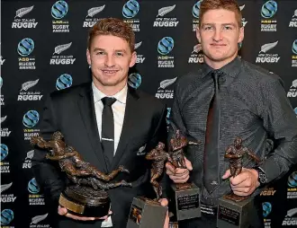  ?? PHOTO: PHOTOSPORT ?? Brothers Beauden, left, and Jordie Barrett scooped four New Zealand Rugby awards between them.