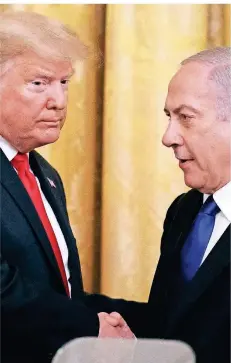  ?? FOTO: AP ?? Zwei, die sich verstehen: US-Präsident Donald Trump (l.) und Israels Ministerpr­äsident Benjamin Netanjahu am Dienstag im Weißen Haus.