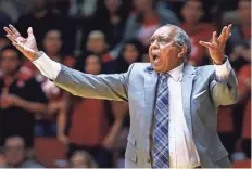  ??  ?? University of Memphis head coach Tubby Smith reacts to the Tigers’ offensive play against University of Houston during first half action at the Hofhienz Pavilion in Houston.