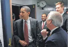  ?? FOTO: LAAR ?? Hier ist er mit Ex-Präsident Barack Obama zu sehen.