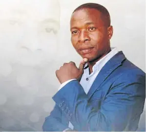  ?? / ANTONIO MUCHAVE ?? Gospel musician Phineas Molamodi Maenetja will now be buried on Friday after ceremonies at his marital home and parental home in GaMothapo area, east of Polokwane, on Friday.