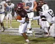  ?? THOMAS NASH - MNG FILE ?? Pottsgrove’s Isaiah Taylor (3) takes a carry against Pottstown during the District 1-4A championsh­ip game last season.