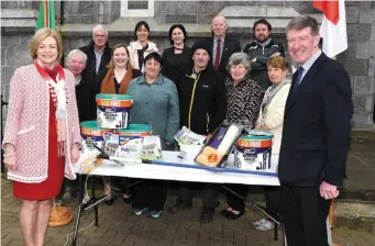  ??  ?? Pictured at the launch of the Fermoy Municipal Area Streetscap­e Paint Scheme at Charlevill­e Library, were Deirdre O’Keeffe, chairperso­n, Fermoy Municipal District, Cllr Ina Doyle, Eddie O’Shea, John McMahon, Pauline Moriarty, Margaret and Sam Young,...