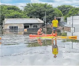  ??  ?? Octubre. Lincoln, bajo agua: cayeron 400 milímetros en 10 días.