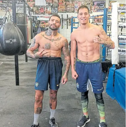  ?? gza. familia matthysse ?? Walter Ezequiel con el tío Lucas: “Está muy entusiasma­do con mi debut”, dice Junior