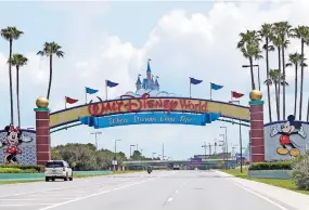  ??  ?? La entrada a Walt Disney World, en Lake Buena Vista, Florida