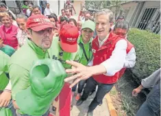  ??  ?? El tricolor signó un convenio con la organizaci­ón Unidos contra la Trata para combatir este delito en el Estado de México.