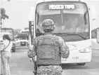  ??  ?? A Mexican soldier at the border with Guatemala. LUIS VILLALOBOS/EPA-EFE