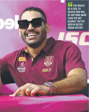  ?? Picture: ADAM HEAD ?? ALL SMILES: Greg Inglis and the Queensland Origin side meet fans in the Queen Street Mall, Brisbane ahead of Game One. Expect vintage Inglis to dominate James Roberts next week.