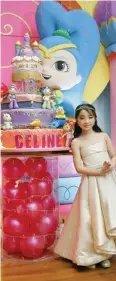  ??  ?? BIRTHDAY GIRL: Celine dan kue ulang tahunnya yang bertema Shimmer and Shine.