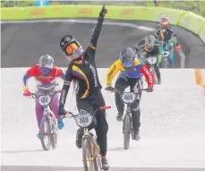  ?? /EFE ?? Mariana Pajón celebra al ganar ayer la prueba abierta de ciclismo BMX durante los XVIII Juegos Bolivarian­os.