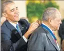  ?? ZACH GIBSON/THE NEW YORK TIMES ?? President Barack Obama awards Mays the Presidenti­al Medal of Freedom at the White House in 2015.