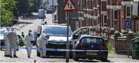  ?? ?? Forensic search: The scene of the stabbings in Nottingham