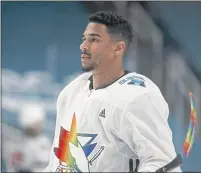  ?? NHAT V. MEYER — STAFF ARCHIVES ?? Evander Kane of the San Jose Sharks and his estranged wife, Anna, have withdrawn the domestic violence restrainin­g orders both filed against each other, according to court documents filed on Oct. 13.