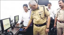  ?? BACHCHAN KUMAR ?? Navi Mumbai police commission­er Prabhat Ranjan at the inaugurati­on of the social media lab of the Navi Mumbai police on Thursday.