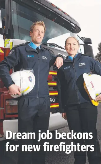  ?? Picture: LUKE BOWDEN ?? READY TO RESPOND: Graduating firefighte­rs Simon Moore and Cassie Barnes are among 15 trainees that will begin work across the state next week.