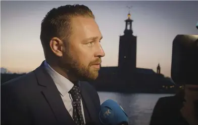  ?? FOTO: KALLE
SEGERBäCK /SVT ?? Dokumentär­en följer Sverigedem­okraternas chefsideol­og Mattias Karlsson under ett år fram till valet i höstas.
