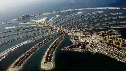  ?? Kamran Jebreili/AP ?? A ilha Palm Jumeirah, parte das Palm Islands, em Dubai