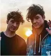  ?? FOTO:YOUTUBE/DIELOCHIS ?? Der Bedarf an Kinderwuns­chbehandlu­ngen nimmt zu: In Deutschlan­d sind laut Expertenan­gaben rund Roman (links) und Heiko Lochmann.