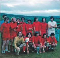  ??  ?? The winning Shiskine team with their league trophy