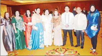  ??  ?? Philippine Embassy staff