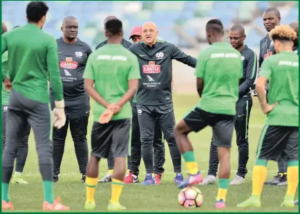  ??  ?? Owen da Gama, Bafana’s caretaker coach, centre, during a training session at Moses Mabhida Stadium in Durban this week.