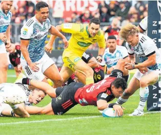  ?? Photo / Chris Symes, Photosport ?? Following the Chiefs’ win against the Crusaders (pictured) in Christchur­ch last month, the Waikato-based team are ready to face the Highlander­s on their home turf.