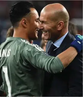  ?? AFP ?? El costarrice­nse Keylor Navas ha mantenido una buena relación con el técnico Zinedine Zidane.